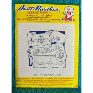 Aunt Marthas iron on transfers 3751 flower basket butterfly floral border
